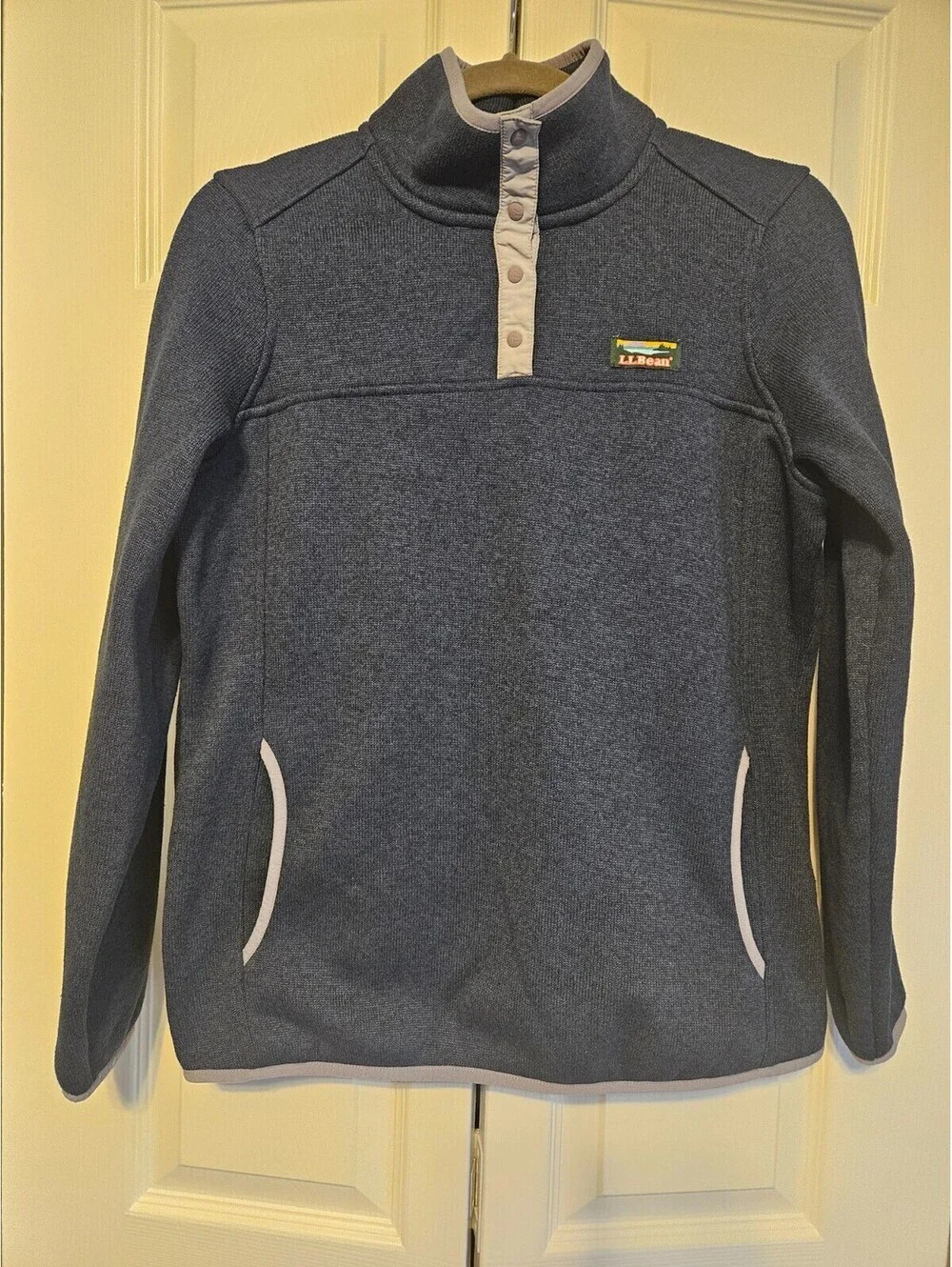 Women's LL Beans Pullover Sweater Fleece Medium Size Color Navy Blue